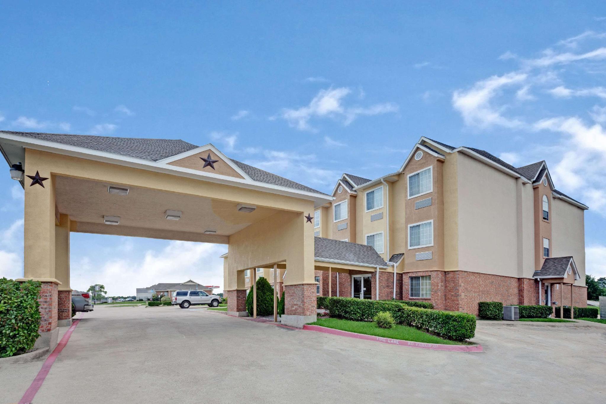 Quality Inn & Suites North Mesquite I-30 מראה חיצוני תמונה